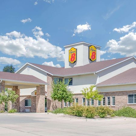 Super 8 By Wyndham Cedar Falls Dış mekan fotoğraf